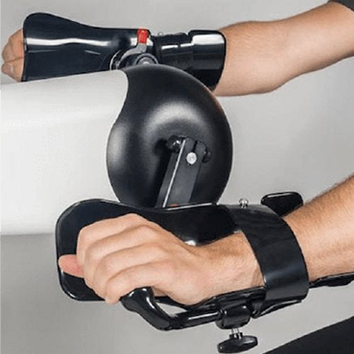 MOTOmed Plastic-coated forearm shells with disinfectable straps and qu